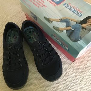 Sketchers Air-Cooled Memory Foam